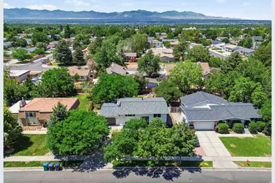 8054 S Boysenberry Dr, Sandy, UT 84093 - Photo 30