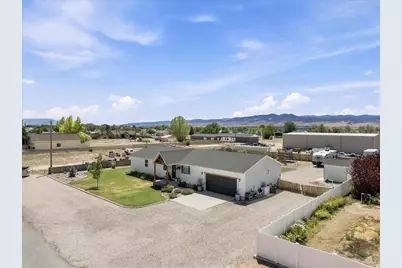 165 N 100 E, Centerfield, UT 84622 - Photo 2