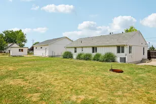 997 W 1600 N, West Bountiful, UT 84087 - Photo 32