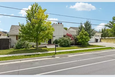 997 W 1600 N, West Bountiful, UT 84087 - Photo 34