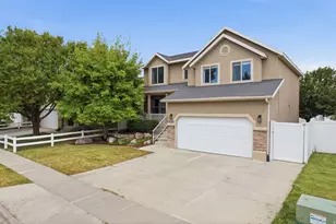 2223 N Pointe Meadow Loop N, Lehi, UT 84048 - Photo 2