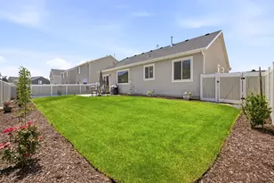 1223 S Red Cliff Dr, Santaquin, UT 84655 - Photo 30