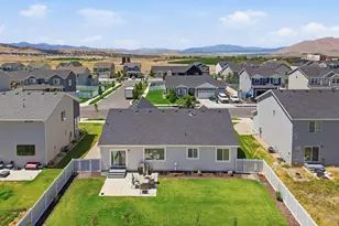 1223 S Red Cliff Dr, Santaquin, UT 84655 - Photo 26