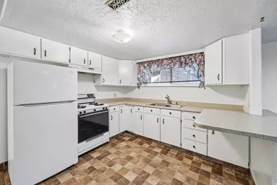 4540 S 600 E, Murray, UT 84107 - Photo 32
