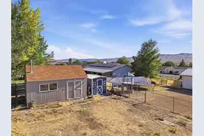 559 S 200 E, Mona, UT 84645 - Photo 22