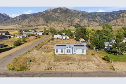 559 S 200 E, Mona, UT 84645 - Photo 2