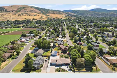 1180 N 400 E, Bountiful, UT 84010 - Photo 48