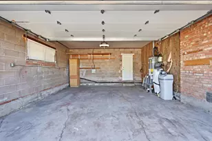 1180 N 400 E, Bountiful, UT 84010 - Photo 32