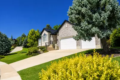 1698 E Lakeview Way, Ogden, UT 84403 - Photo 4