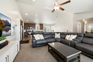 7127 N Hollow Crest Cir, Eagle Mountain, UT 84005 - Photo 6