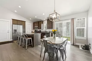 7127 N Hollow Crest Cir, Eagle Mountain, UT 84005 - Photo 8