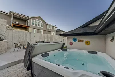 7127 N Hollow Crest Cir, Eagle Mountain, UT 84005 - Photo 30