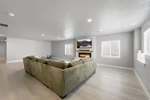 7127 N Hollow Crest Cir, Eagle Mountain, UT 84005 - Photo 14