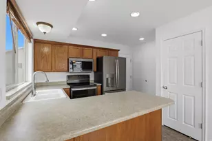 6057 W Nellies St, West Jordan, UT 84081 - Photo 8