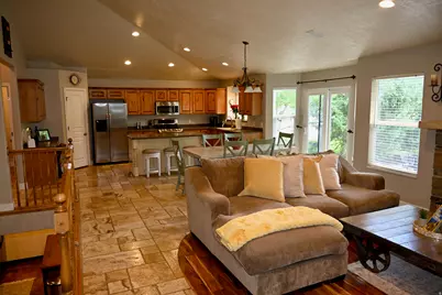 314 E Brown Farm Ln, Draper, UT 84020 - Photo 8