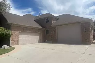 4061 W Buck Holw S, Bluffdale, UT 84065 - Photo 2