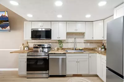 3133 S Applewood Dr E, Bountiful, UT 84010 - Photo 8