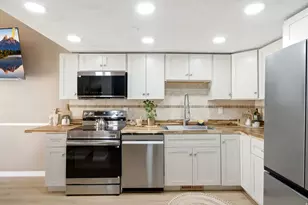 3133 S Applewood Dr E, Bountiful, UT 84010 - Photo 8