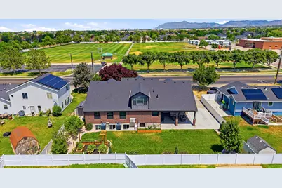 849 W 2700 S, Syracuse, UT 84075 - Photo 4