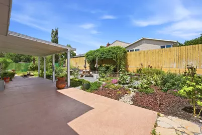 1251 E Sage Ridge Rd, Sandy, UT 84094 - Photo 38