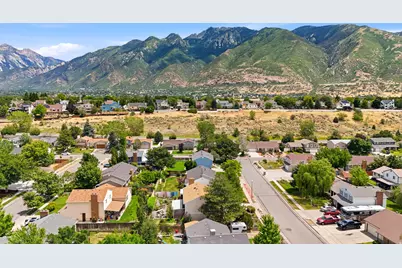 1251 E Sage Ridge Rd, Sandy, UT 84094 - Photo 50