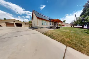315 E 100 N, Castle Dale, UT 84513 - Photo 2