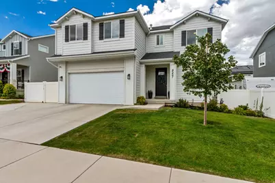 4557 E Golden Autumn Vw, Eagle Mountain, UT 84005 - Photo 2