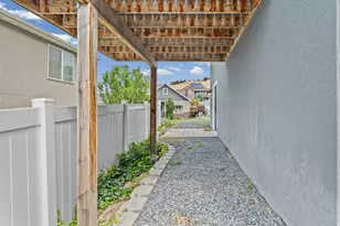 241 E Ridgeline Wy, North Salt Lake, UT 84054 - Photo 46