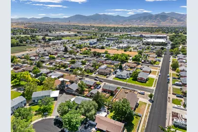 4021 S Ivana St, West Valley, UT 84120 - Photo 32