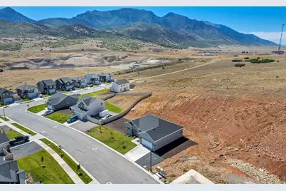 1988 S Marigold Way, Santaquin, UT 84655 - Photo 38