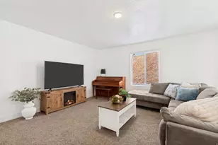 1988 S Marigold Wy, Santaquin, UT 84655 - Photo 4