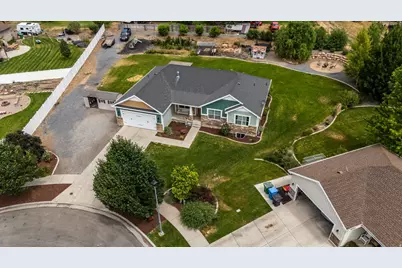 429 E 360 S, Hyrum, UT 84319 - Photo 70