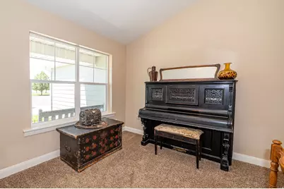 429 E 360 S, Hyrum, UT 84319 - Photo 8