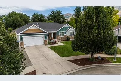 429 E 360 S, Hyrum, UT 84319 - Photo 6