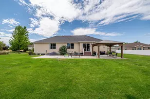 429 E 360 S, Hyrum, UT 84319 - Photo 50