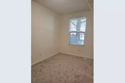 2066 E 3335 S, Salt Lake City, UT 84109 - Photo 4