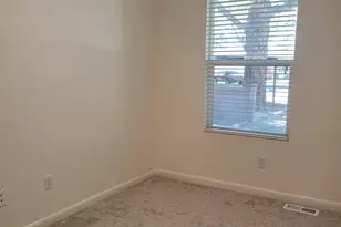 2066 E 3335 S, Salt Lake City, UT 84109 - Photo 4