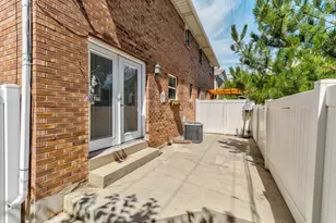 2242 E Grand Spruce Cove, Holladay, UT 84117 - Photo 24