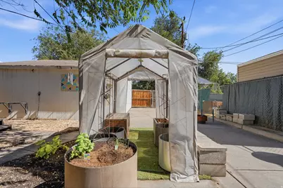 1310 W Indiana Ave S, Salt Lake City, UT 84104 - Photo 36