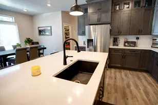 983 S 950 W, Provo, UT 84601 - Photo 8