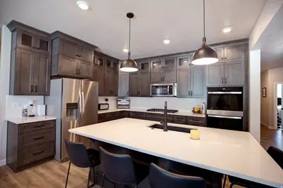 983 S 950 W, Provo, UT 84601 - Photo 12