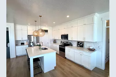 1368 W Wasatch Dr, Saratoga Springs, UT 84045 - Photo 6