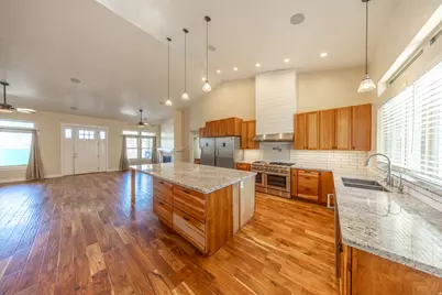 3761 S Spinnaker Bay Dr, Saratoga Springs, UT 84045 - Photo 16
