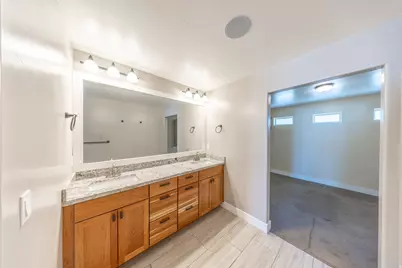 3761 S Spinnaker Bay Dr, Saratoga Springs, UT 84045 - Photo 22