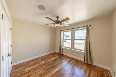 3761 S Spinnaker Bay Dr, Saratoga Springs, UT 84045 - Photo 24