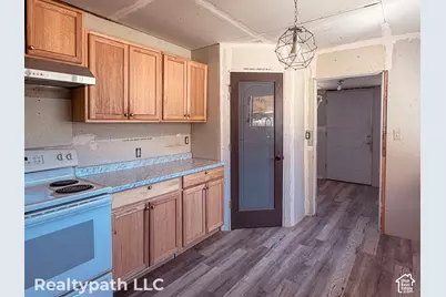 180 W 300 S, Mona, UT 84645 - Photo 22
