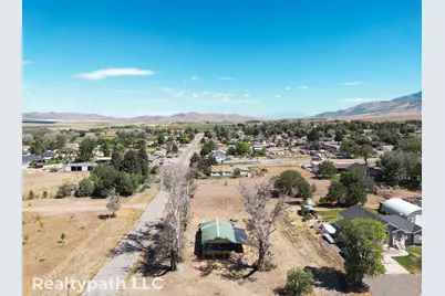 180 W 300 S, Mona, UT 84645 - Photo 6