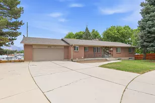 3935 S Pharaoh Circle, Salt Lake City, UT 84123 - Photo 2