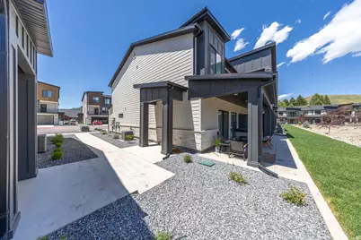 5846 N Jeeder Dr, Mountain Green, UT 84050 - Photo 28