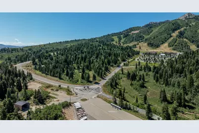 5846 N Jeeder Dr, Mountain Green, UT 84050 - Photo 40